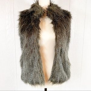 Ci Sono by Cavalini Gray Vegan Fur Vest Jacket